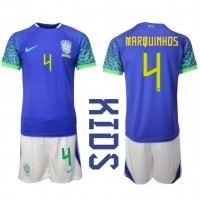 Brasil Marquinhos #4 Fotballklær Bortedraktsett Barn VM 2022 Kortermet (+ korte bukser)